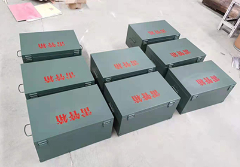 苏仙炸药箱和雷管箱一般是怎么存放的？